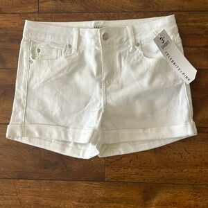 NWT Celebrity Pink mid-rise 3" size 5/27 denim shorts